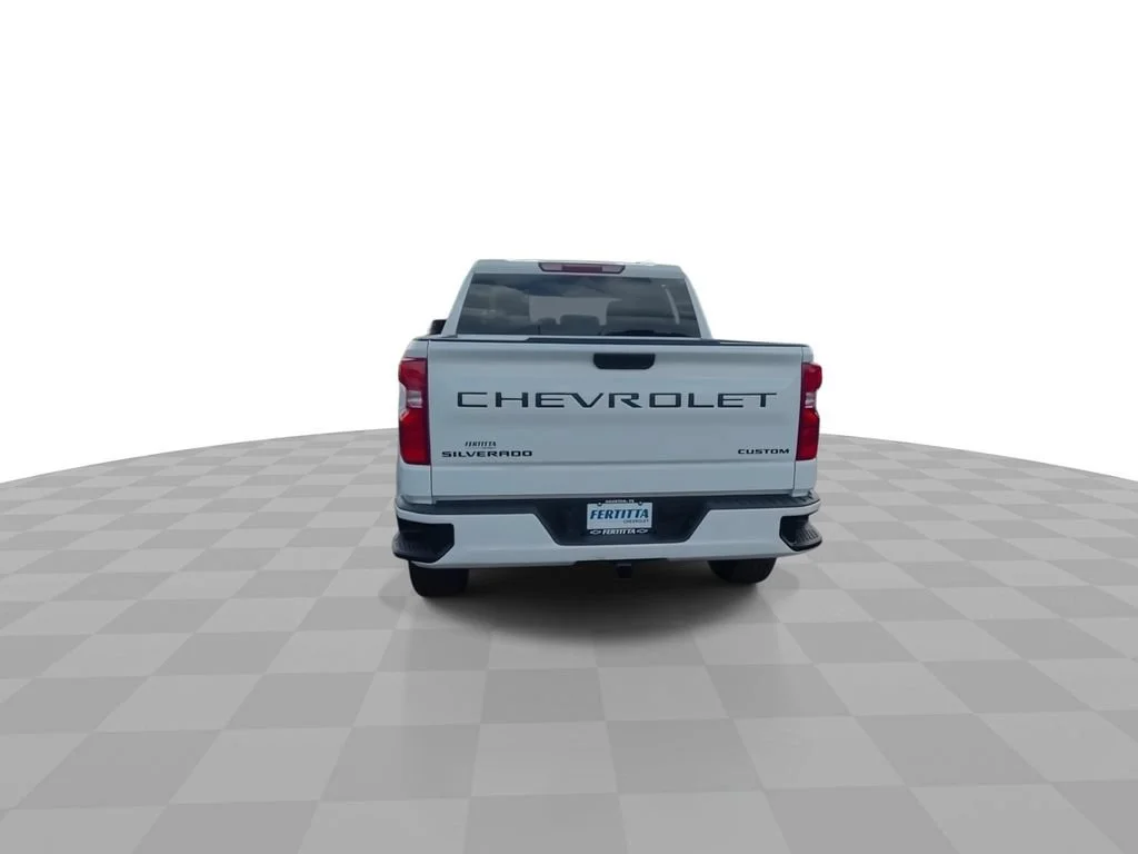 New 2026 Summit White Chevrolet Custom image 7