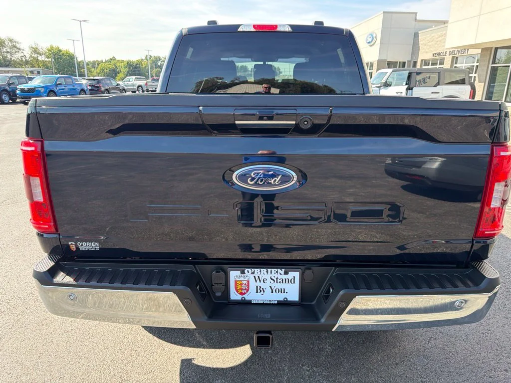 Used 2021 Antimatter Blue Metallic Ford XLT image 4