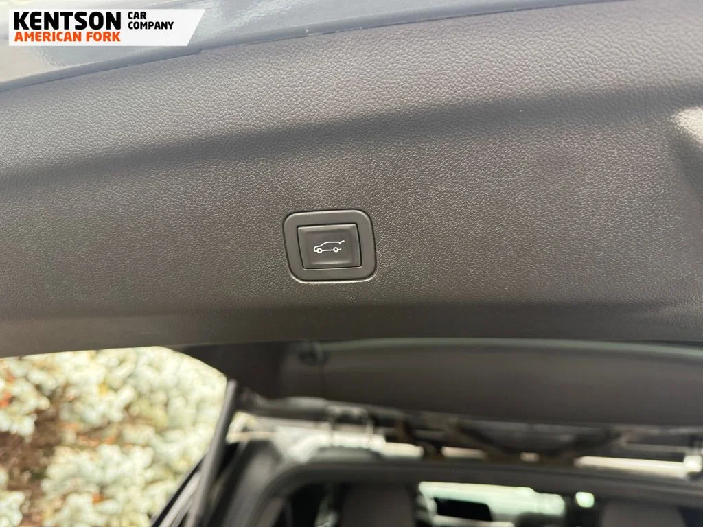 2025 Chevrolet Suburban High Country - Photo 41