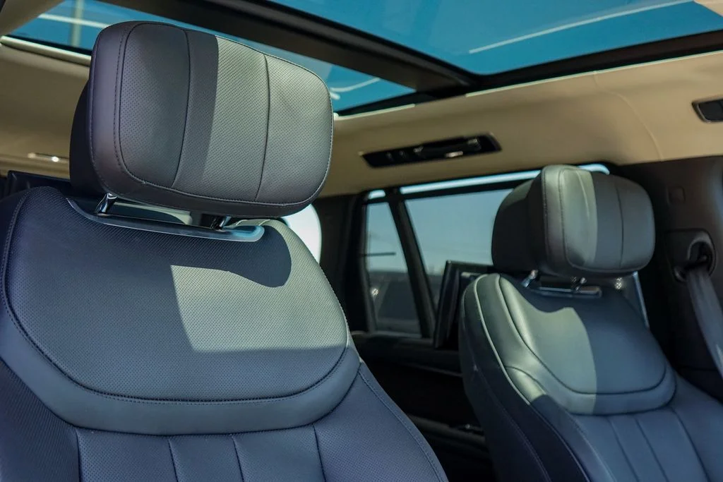 Certified Used 2025 Black Land Rover Autobiography image 33