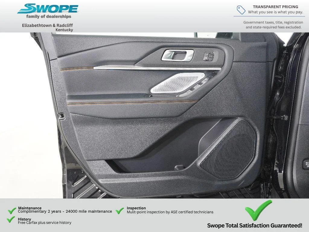New 2026 Agate Black Metallic Ford Tremor® image 19