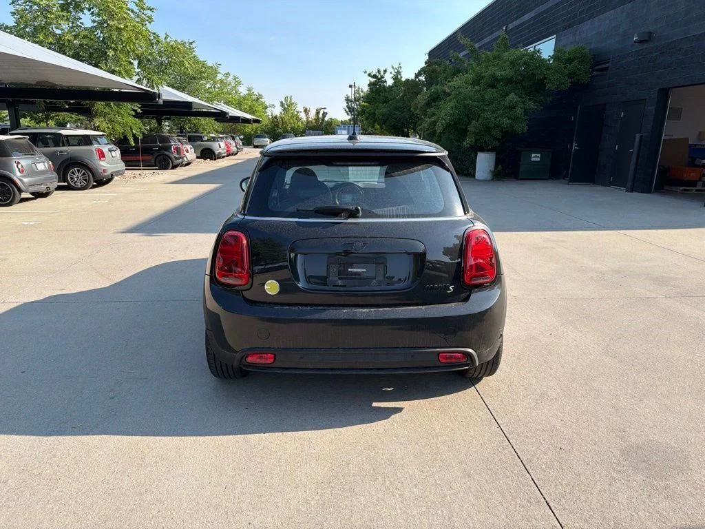 Used 2024 Black MINI Cooper SE image 4