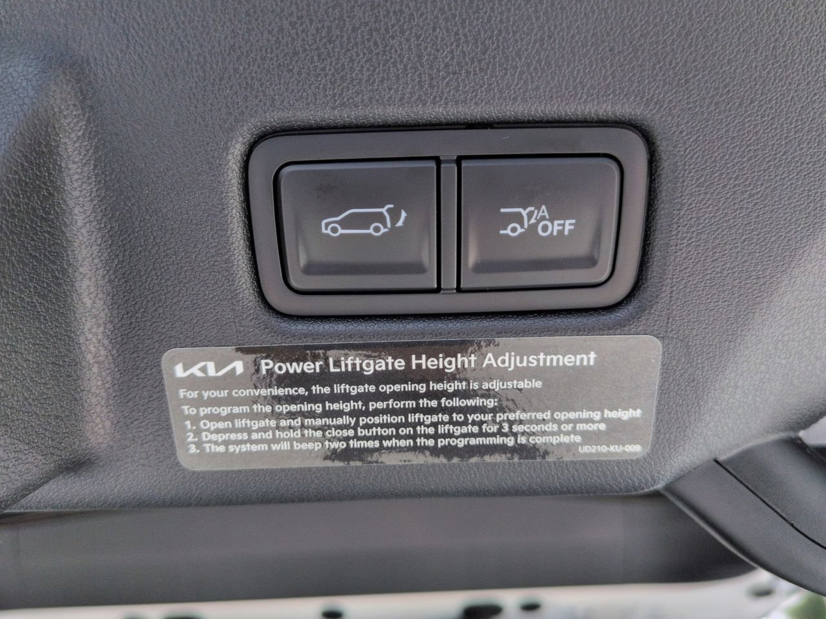 New 2027 Glacial White Pearl Kia X-Line SX-Prestige image 17