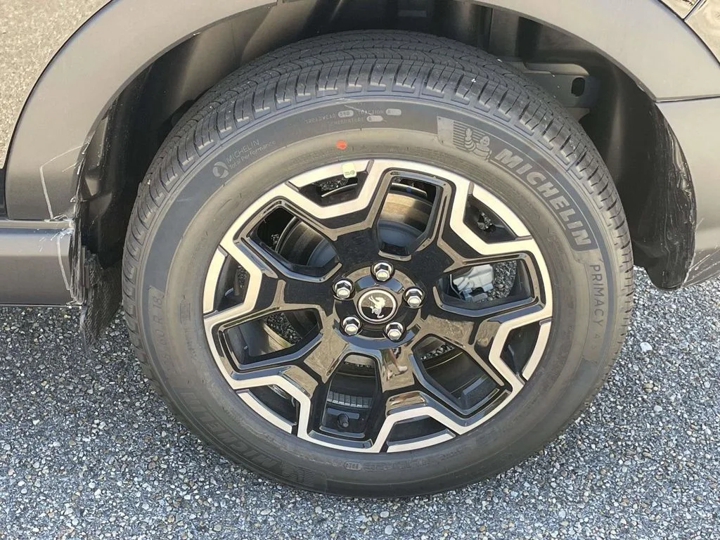 New 2026 Black Ford Outer Banks image 9