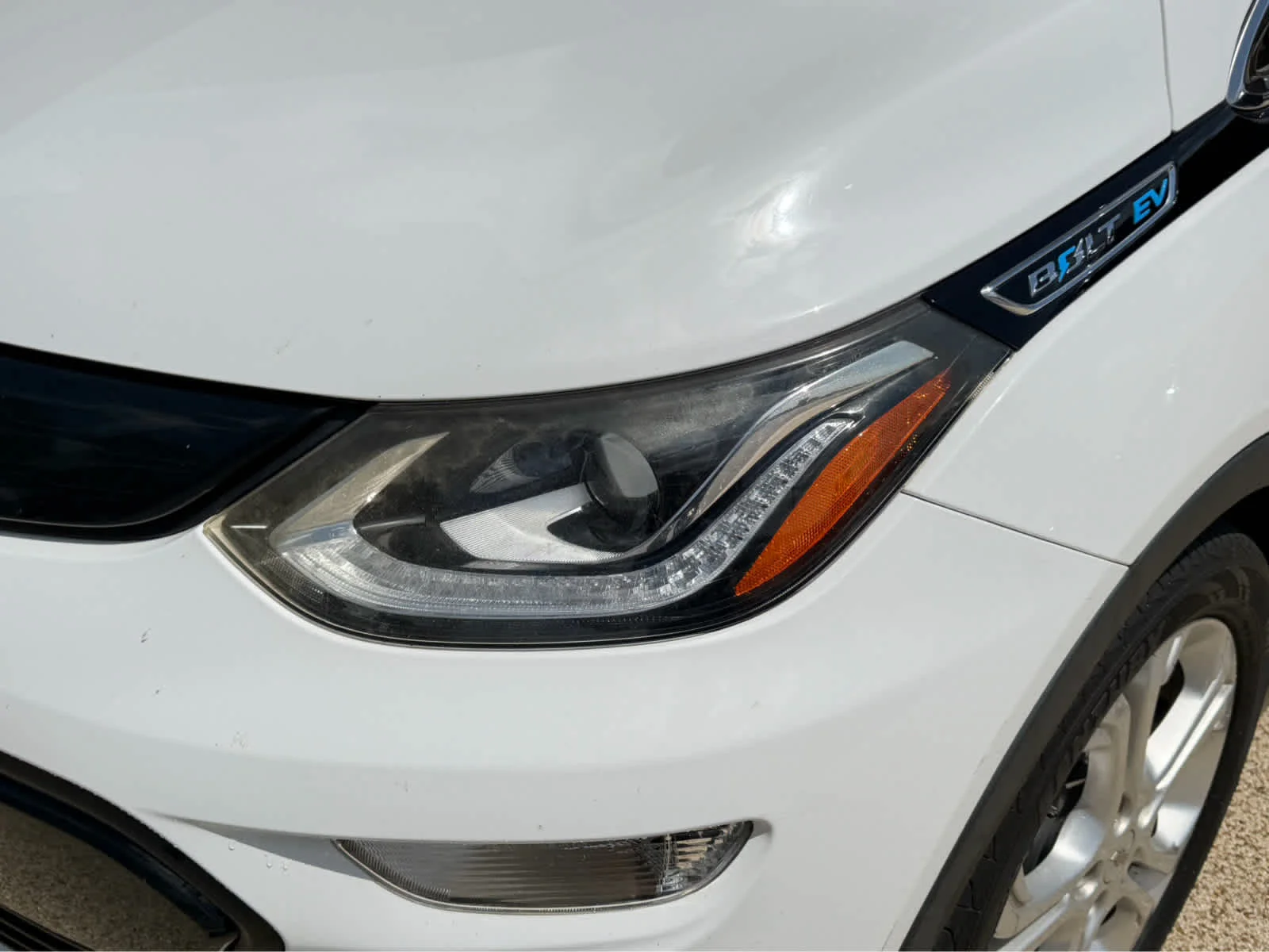 Used 2017 Summit White Chevrolet LT image 11