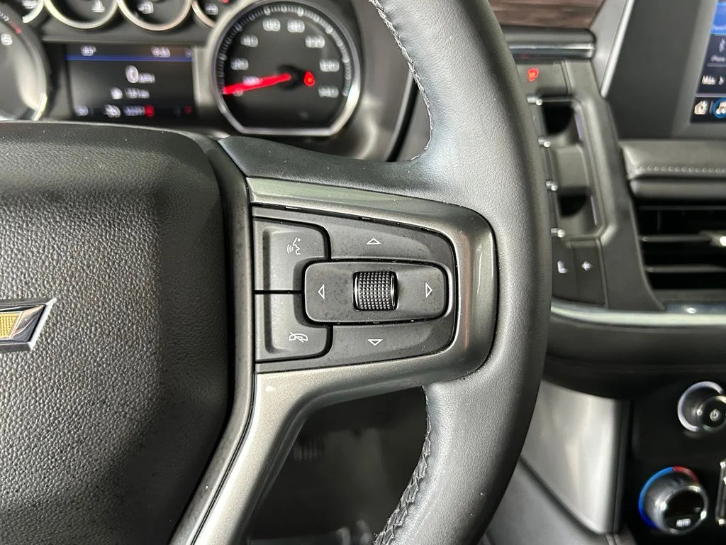 Used 2023 Summit White Chevrolet LS image 22
