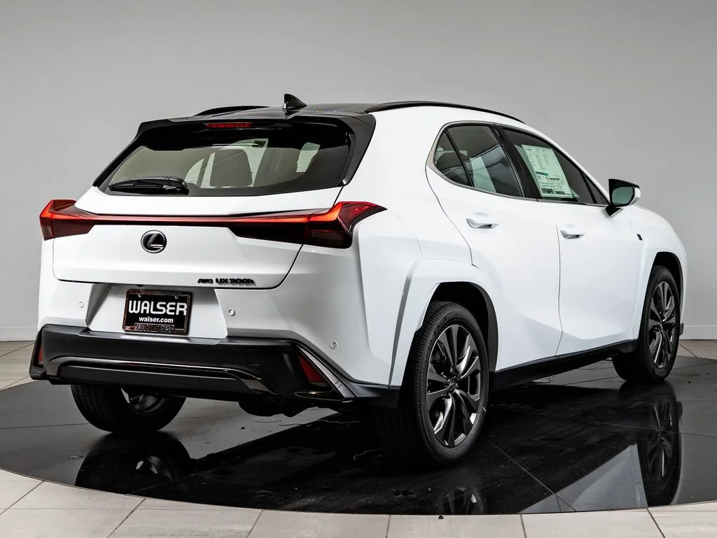 New 2026 Obsidian Roof Lexus 300h F SPORT Design image 10