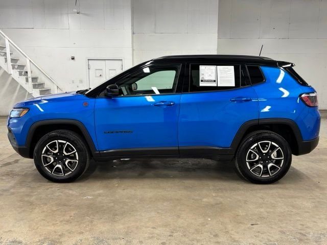 Used 2024 Blue Jeep Trailhawk image 4