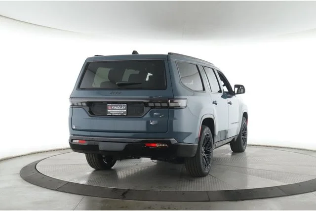 New 2026 Steel Blue Exterior Paint Jeep Limited Reserve image 7