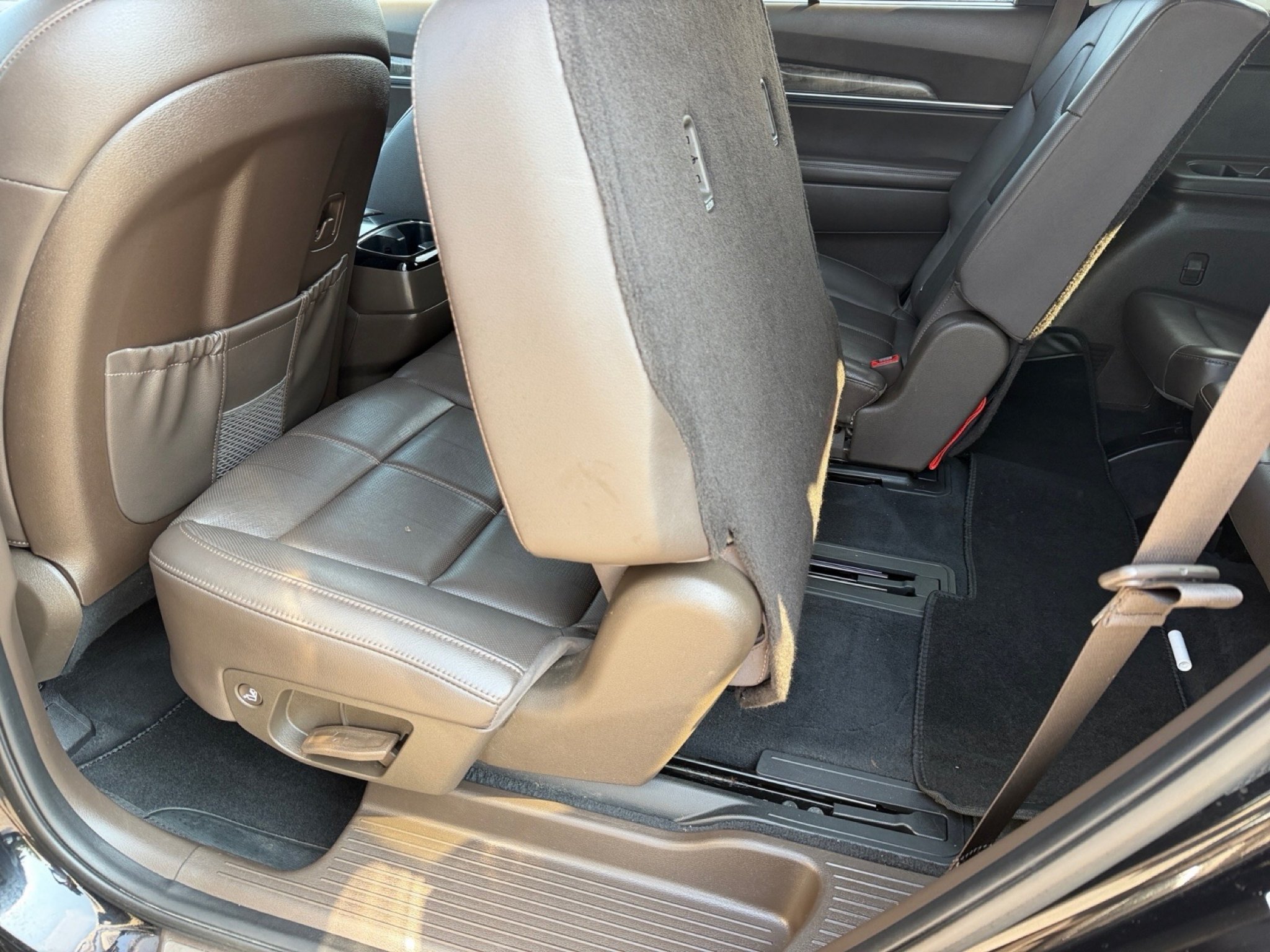 Used 2020 Ebony Black Kia SX image 18