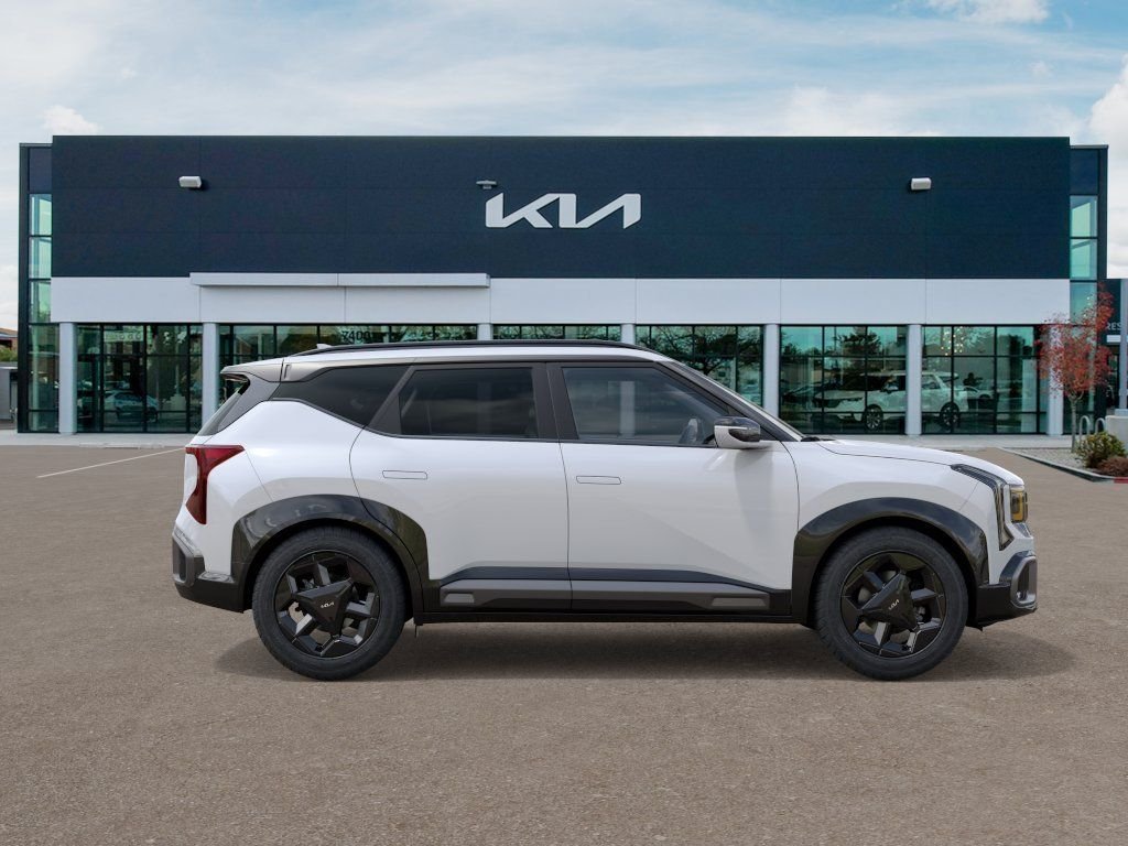 New 2027 White Kia X-Line image 7