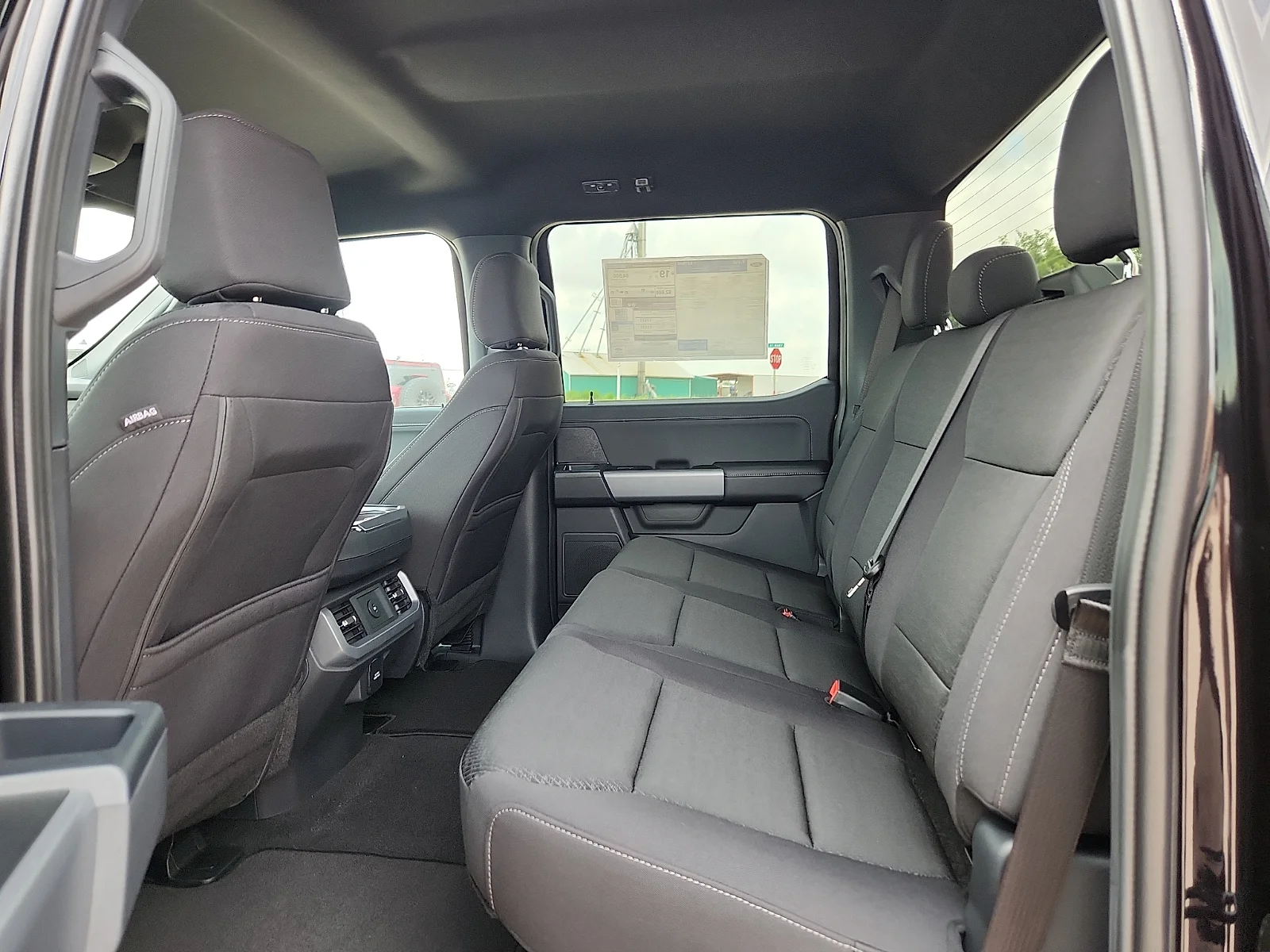 New 2026 Agate Black Metallic Ford XLT image 18