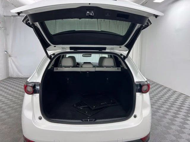 Used 2020 White Mazda Grand Touring image 8