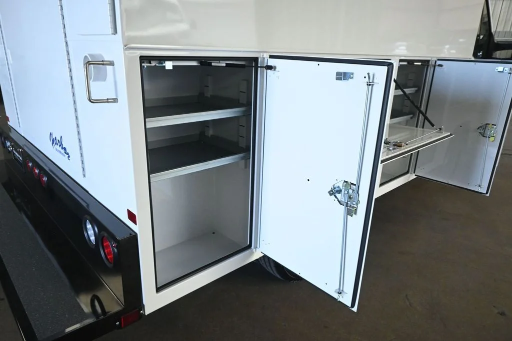 New 2025 Oxford White Ford Base image 32