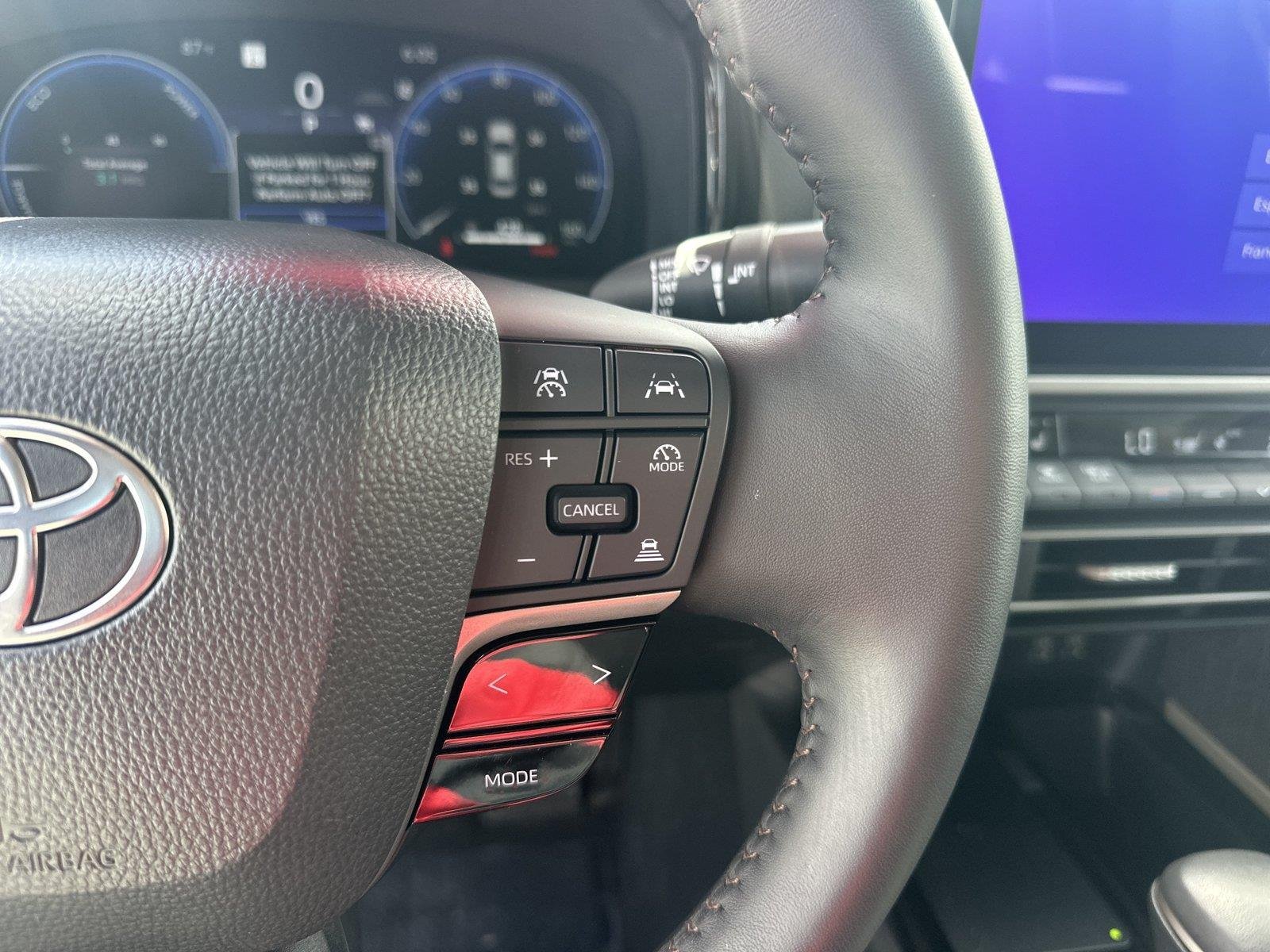 Used 2025 Wind Chill Pearl Toyota XLE image 11
