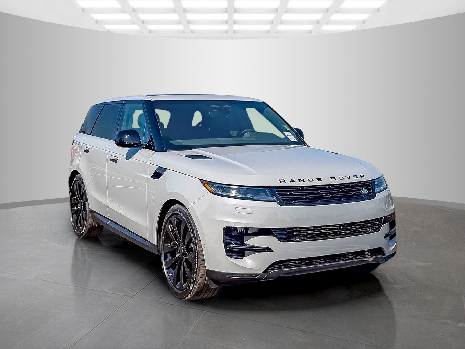 New 2026 Borasco Grey Land Rover SE image 7
