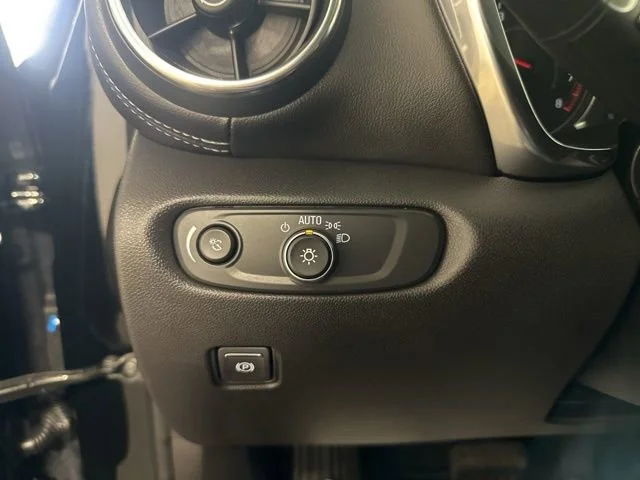 Used 2024 Black Chevrolet 2LT image 19