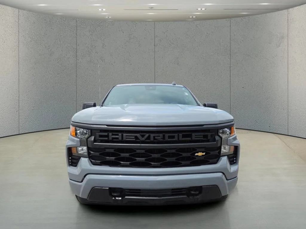 Used 2024 Slate Gray Metallic Chevrolet Custom image 12