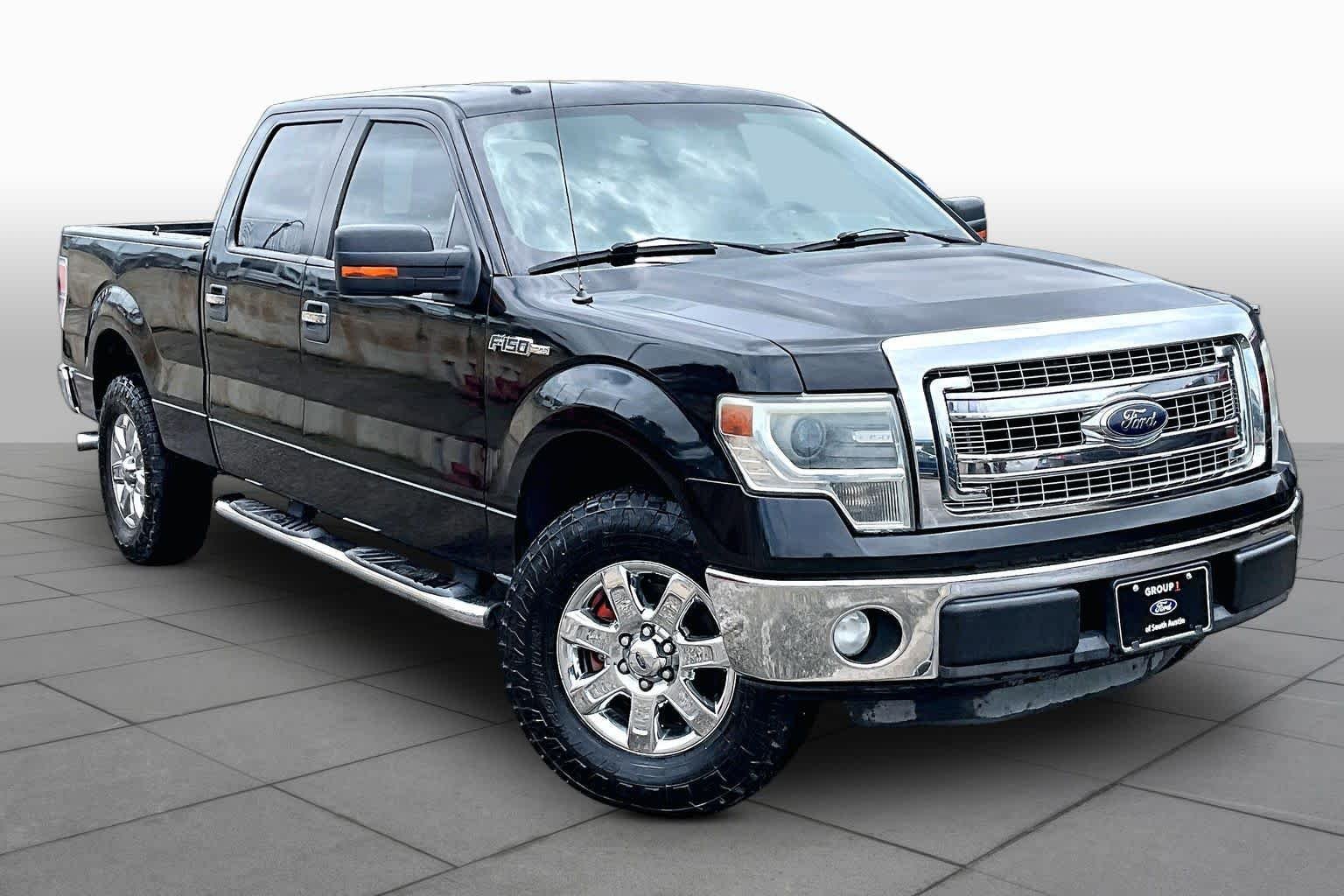 Used 2014 Tuxedo Black Metallic Ford XLT image 2