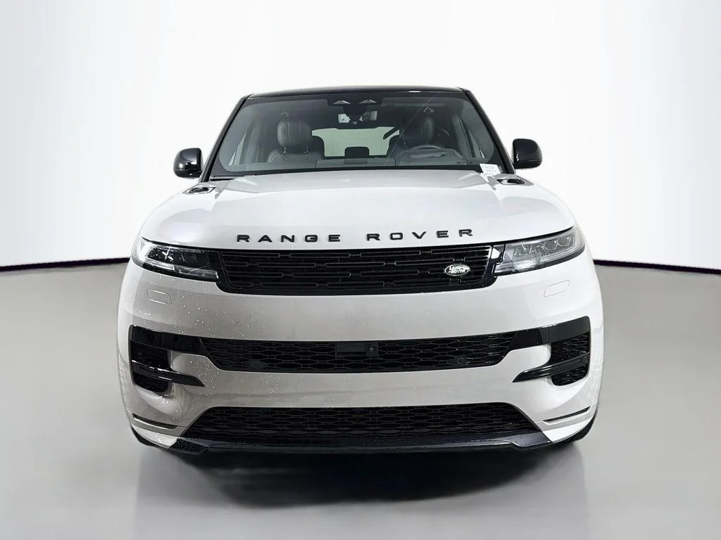 New 2026 Borasco Grey Land Rover Dynamic SE image 2