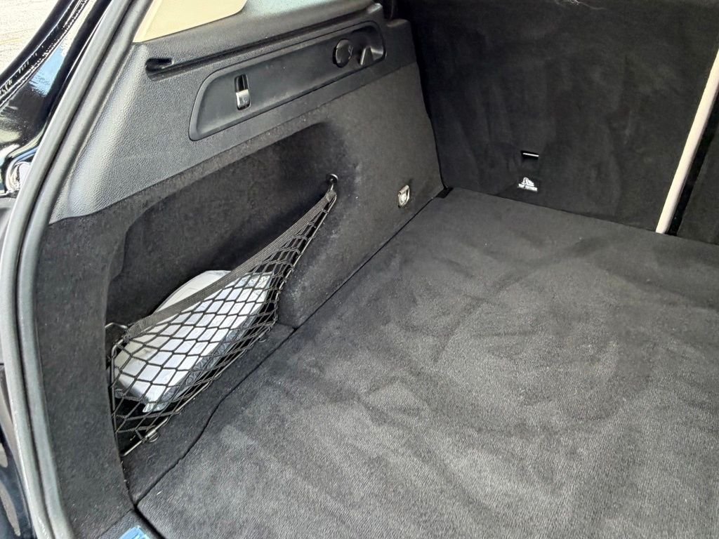 Used 2022 Black Mercedes-Benz GLC 300 image 57