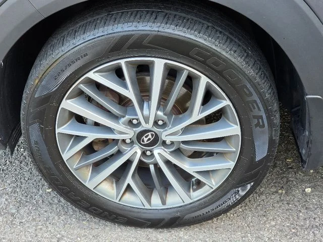 Used 2019 Gray Hyundai SEL image 18