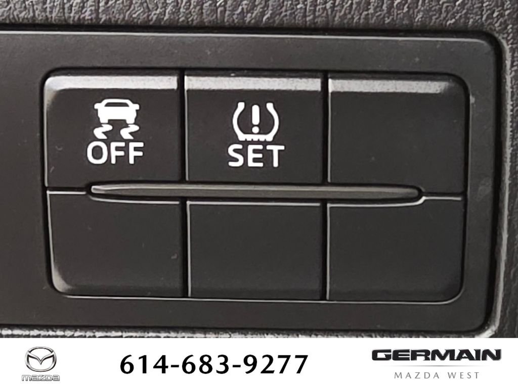Used 2014 Silver Mazda i Sport image 32