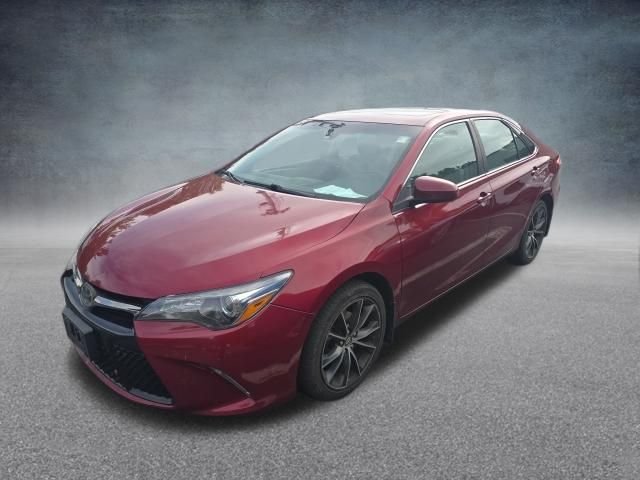 Used 2015 Toyota Camry XSE with VIN 4T1BF1FK3FU896488 for sale in Delaware, OH