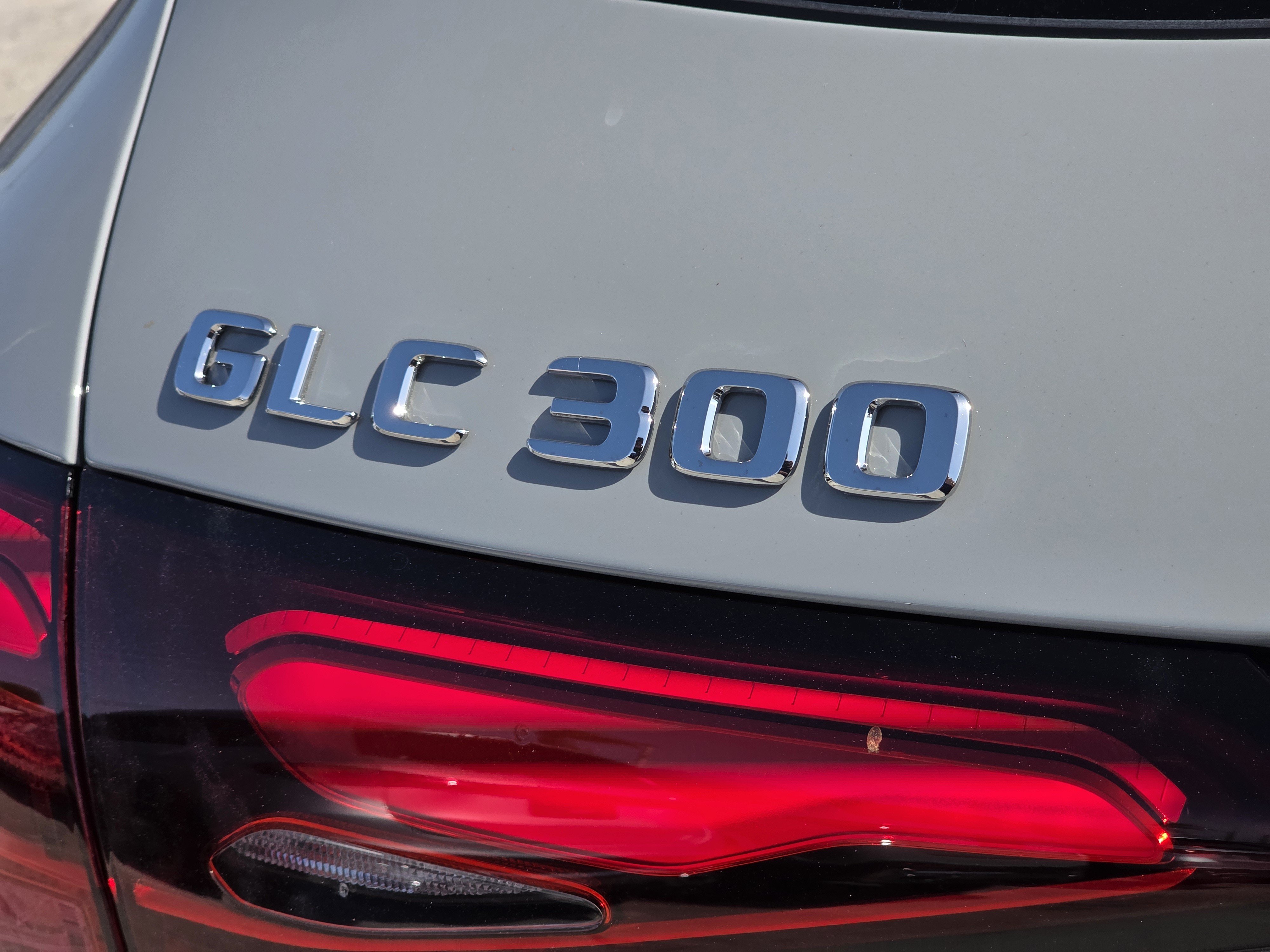 New 2026 MANUFAKTUR Alpine Grey Mercedes-Benz GLC 300 image 8