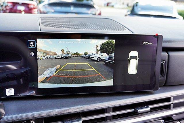 New 2026 Silver Hyundai SEL FWD image 31