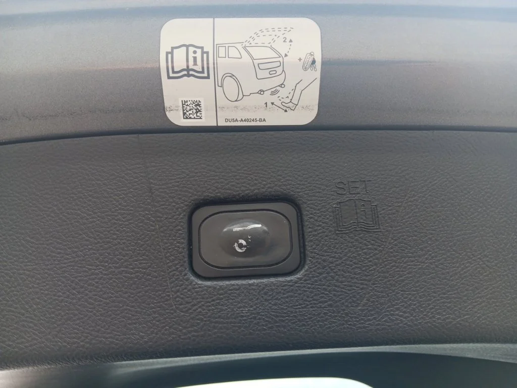Used 2017 Magnetic Ford SEL image 36