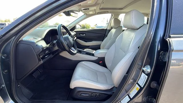 Used 2024  Honda Touring image 32