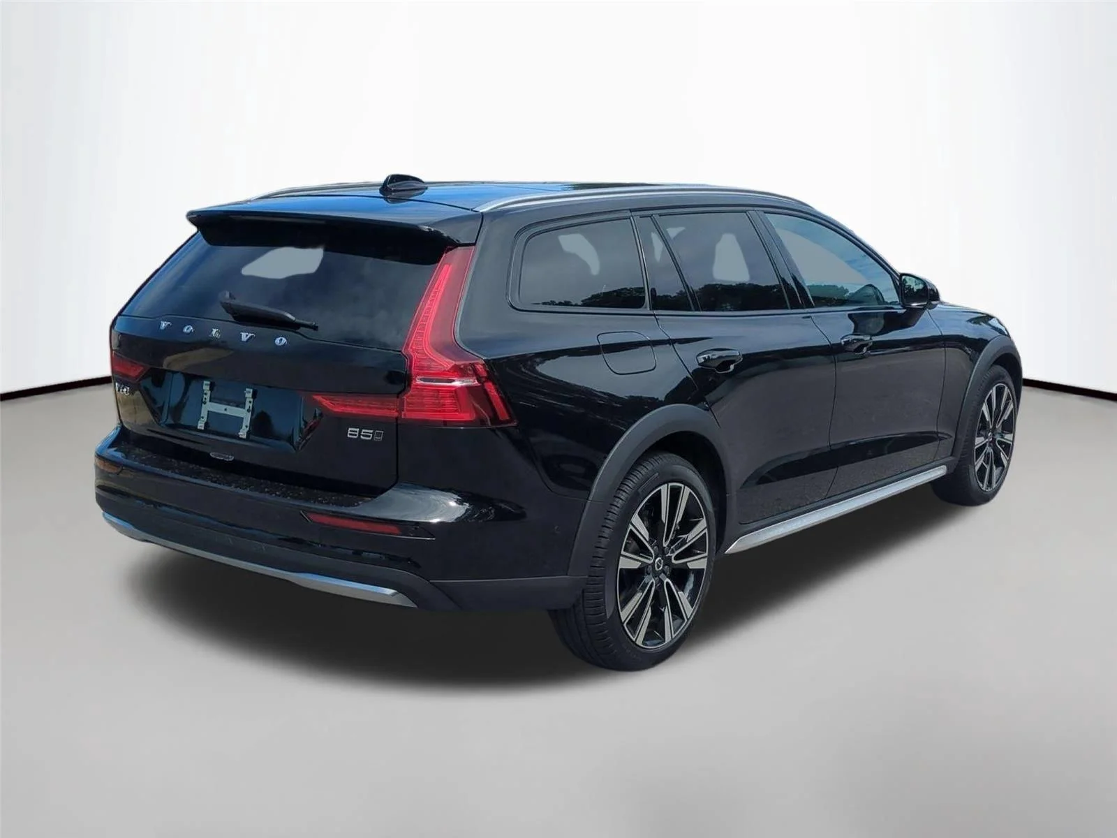 Used 2026 Onyx Black Metallic Volvo Ultra image 5