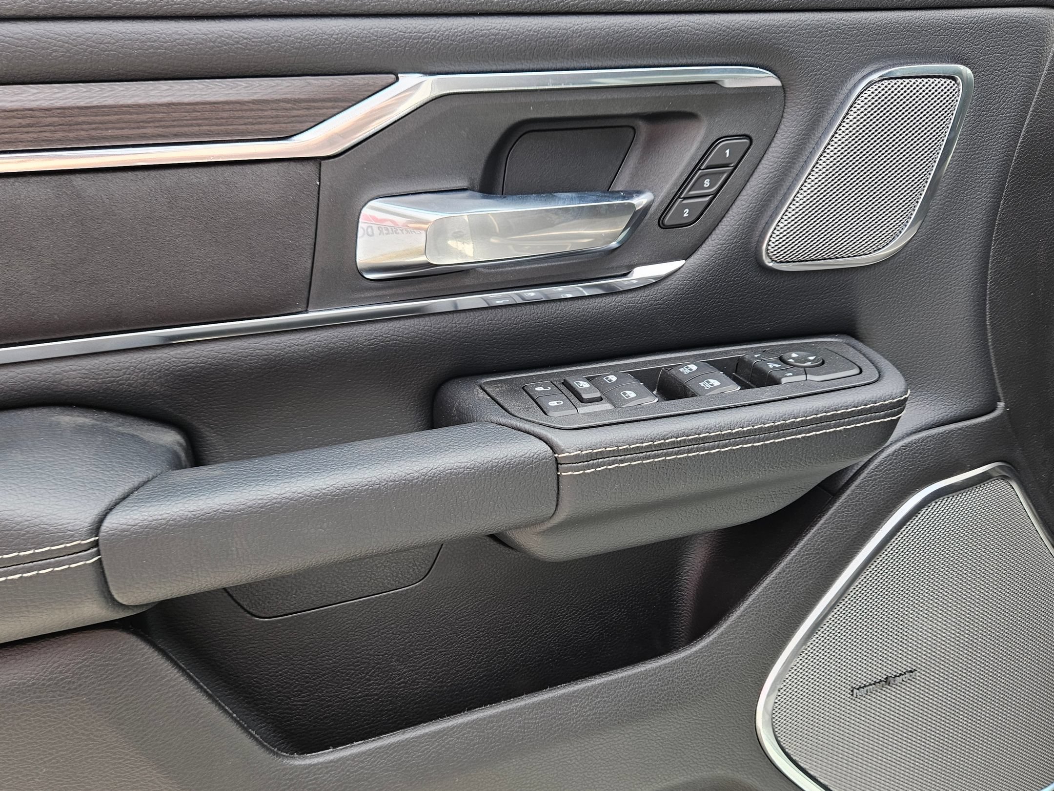 New 2026 Bright White Clear-Coat Exterior Paint RAM Laramie image 17