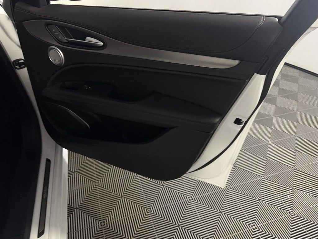 Certified Used 2023 White Alfa Romeo Veloce image 39