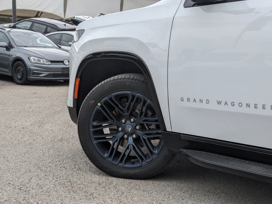 New 2026 White Jeep 85th Anniversary - - 4x4 - 3.0L Hurricane Twin Turbo - McIntosh 19 Spkr - 3 Panel Sunroof & More! image 8