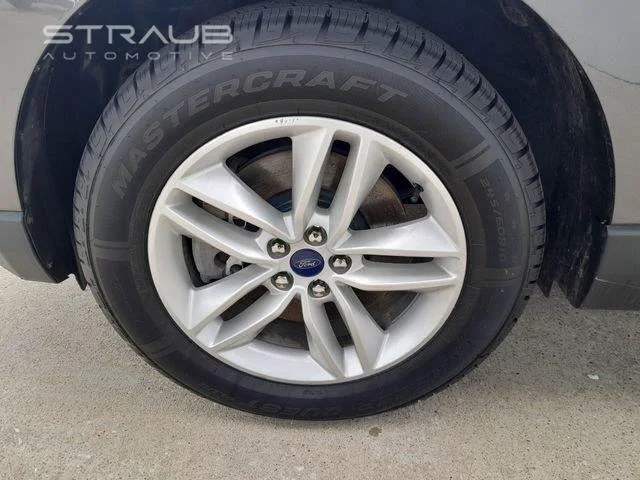 Used 2018 Magnetic Ford SEL image 9