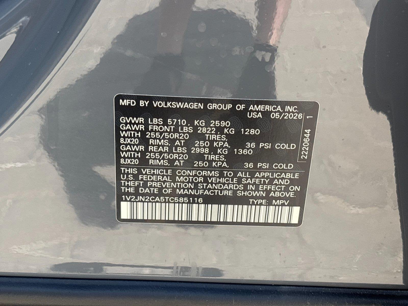 New 2026 pure gray Volkswagen 2.0T SE w/Technology image 12