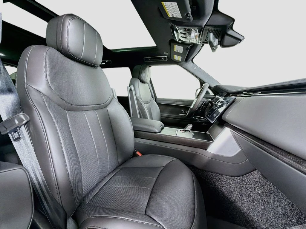 New 2026 Varesine Blue Land Rover SE 7 Seats image 30