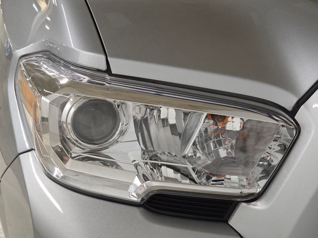 Used 2022 Silver Toyota SR image 14