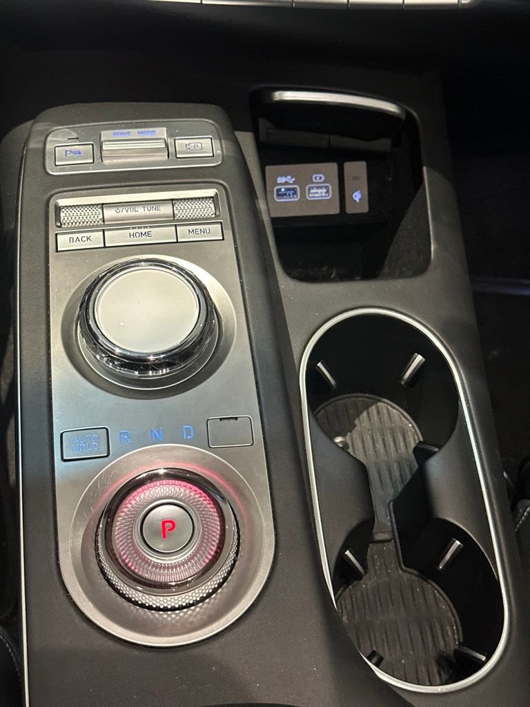 2024 GENESIS GV70 Standard - Photo 10