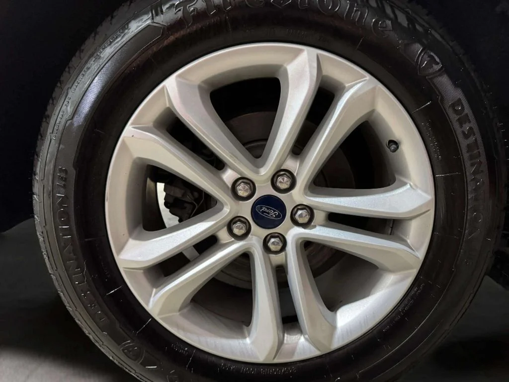 Used 2020 Rapid Red Metallic Tinted Clearcoat Ford SEL image 29