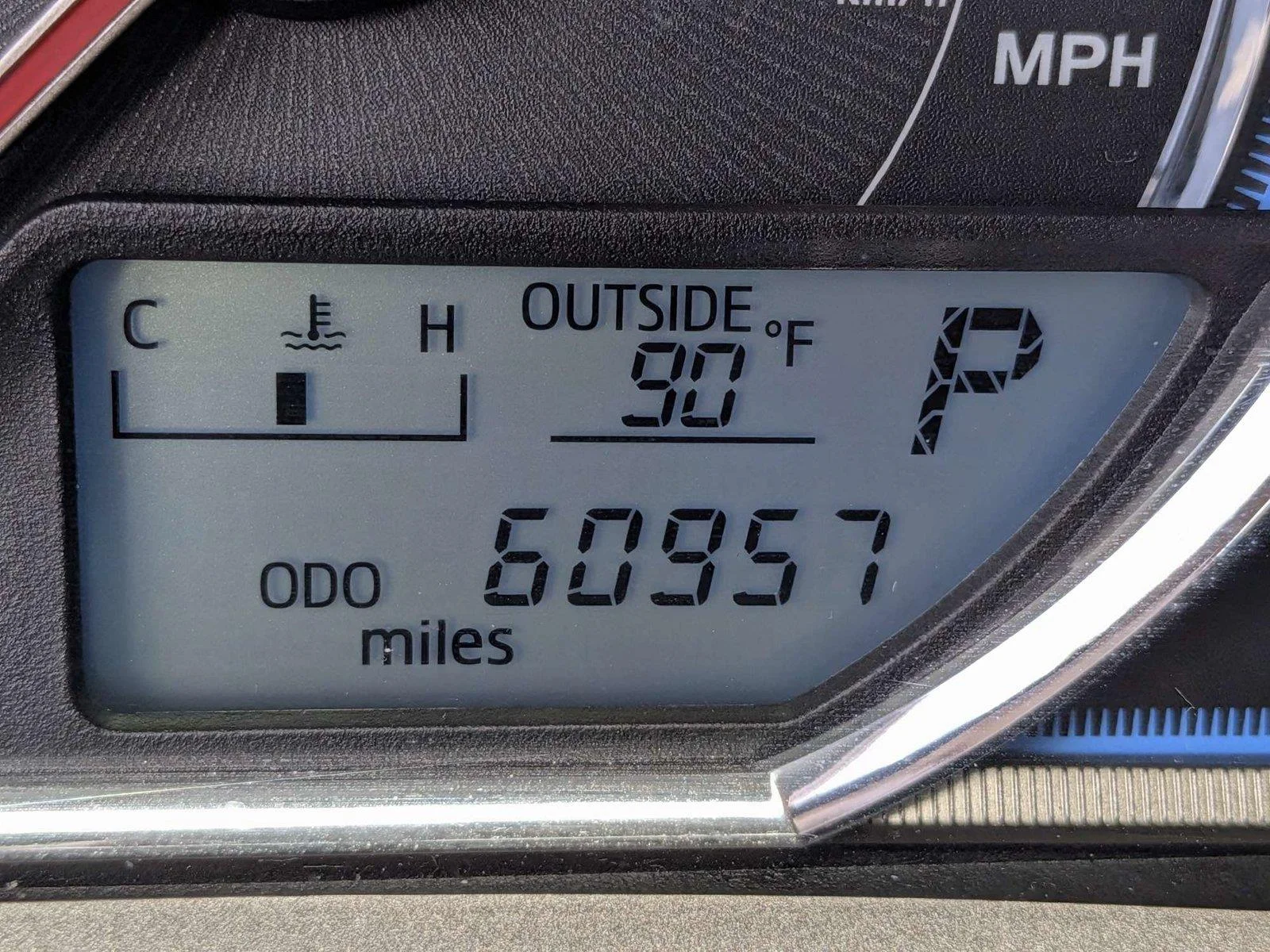 Used 2015 Gray Toyota Limited image 32