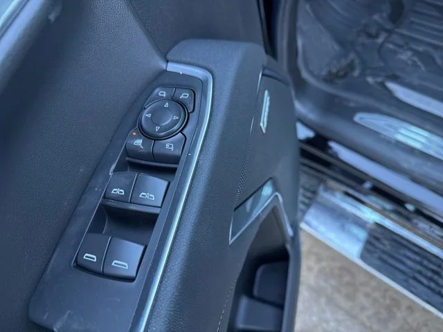New 2026 Onyx Black GMC SLT image 12