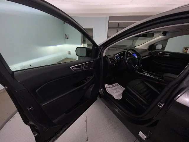 Used 2020 Gray Ford SEL image 11
