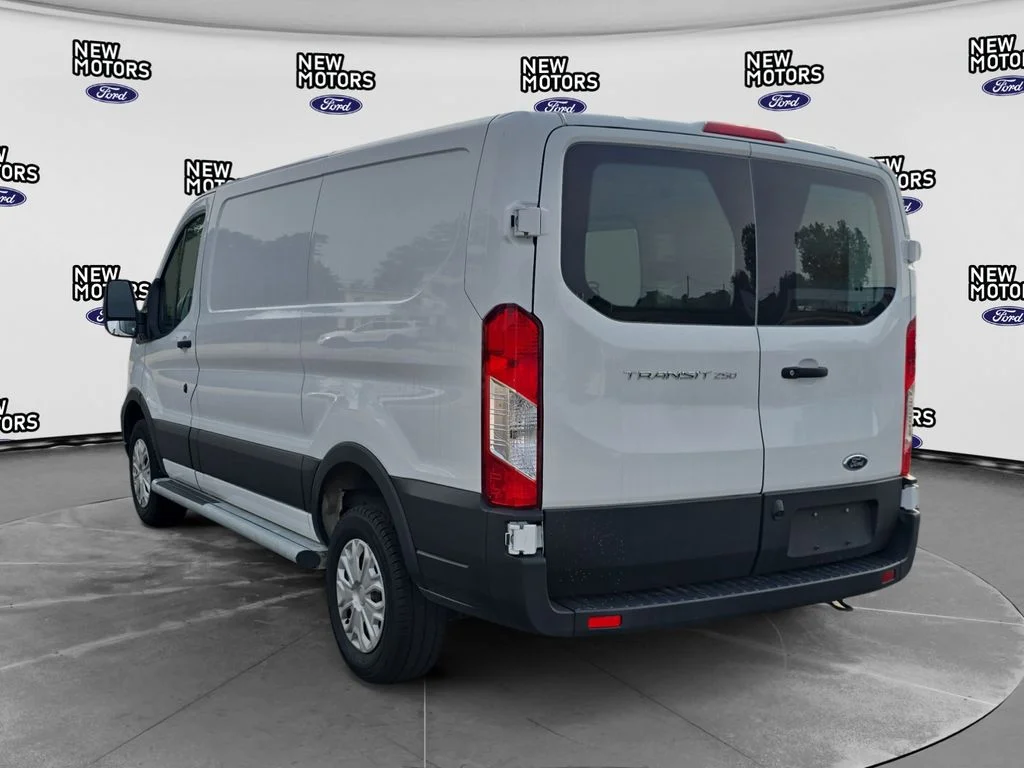 Used 2024 Oxford White Ford Base image 2