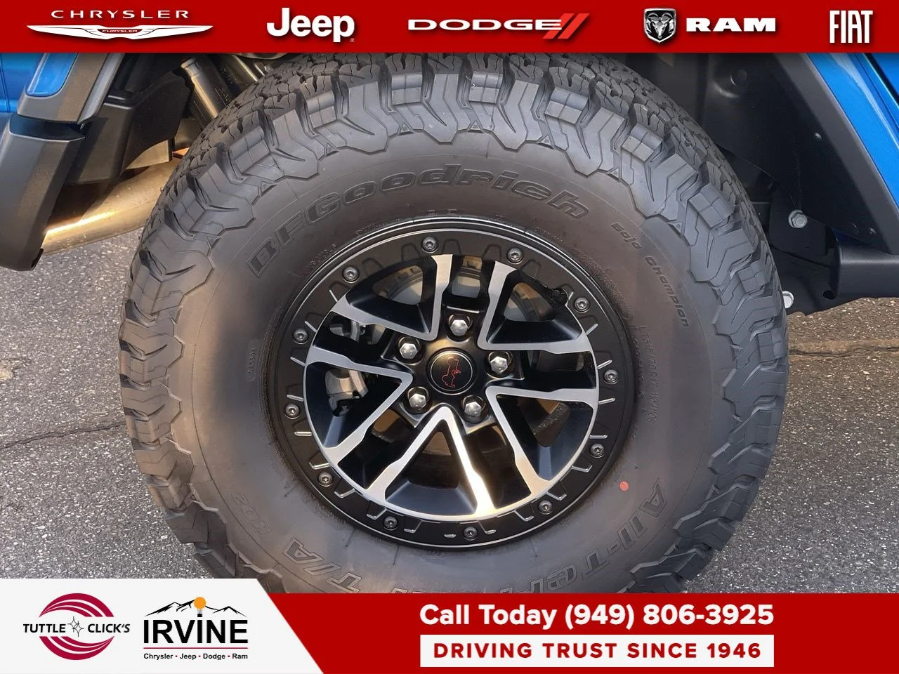 New 2026 Hydro Blue Pearl-Coat Exterior Paint Jeep Rubicon X image 17