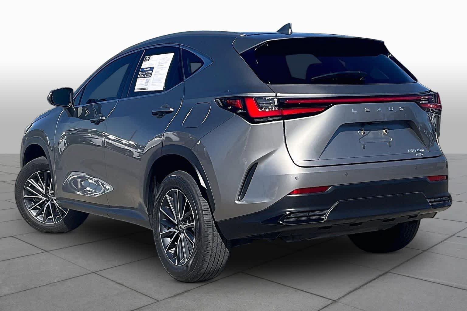 Used 2023 Atomic Silver Lexus Premium image 11