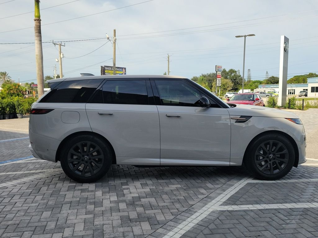 Certified Used 2025 Borasco Grey Metallic Land Rover Dynamic SE image 6