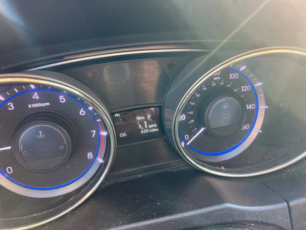 Used 2013 Gray Hyundai GLS image 12